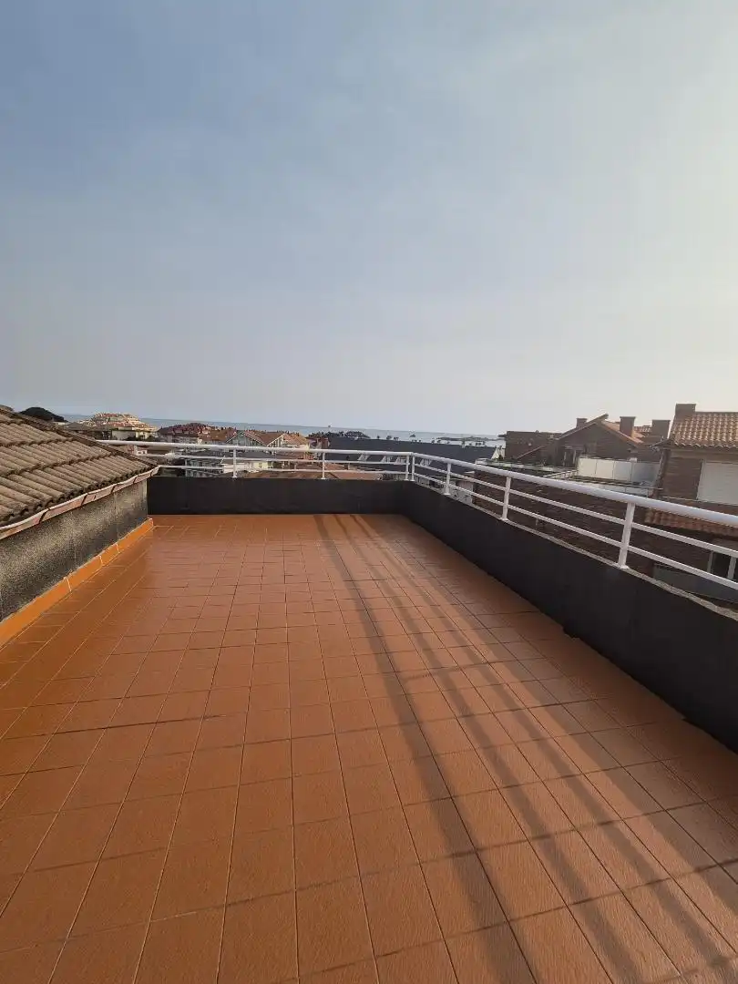 Piso en  Avenida Juan Hormaechea Cazón 17 - Foto 16