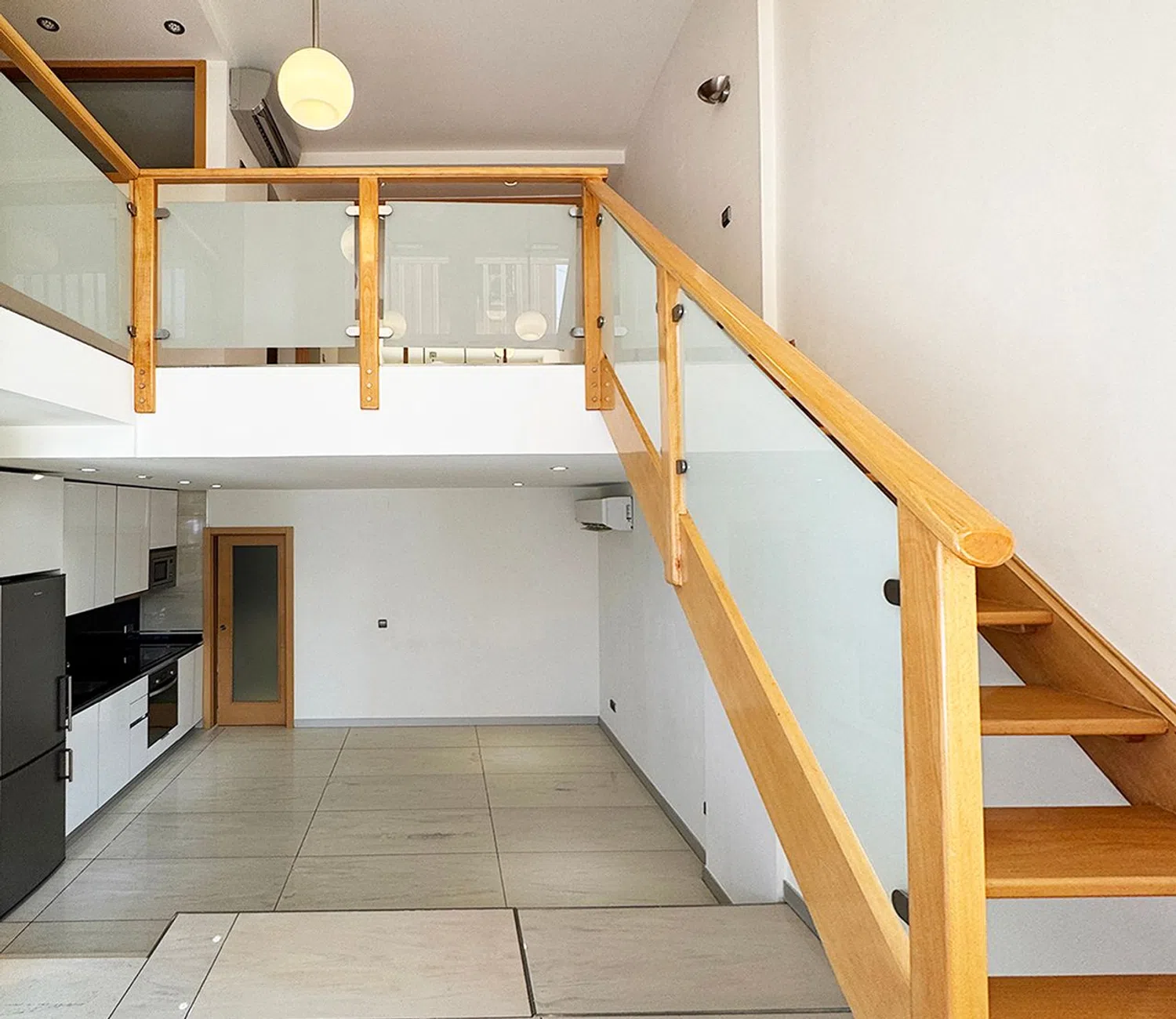 Dúplex en Barrio Cuatro Caminos - Foto 1
