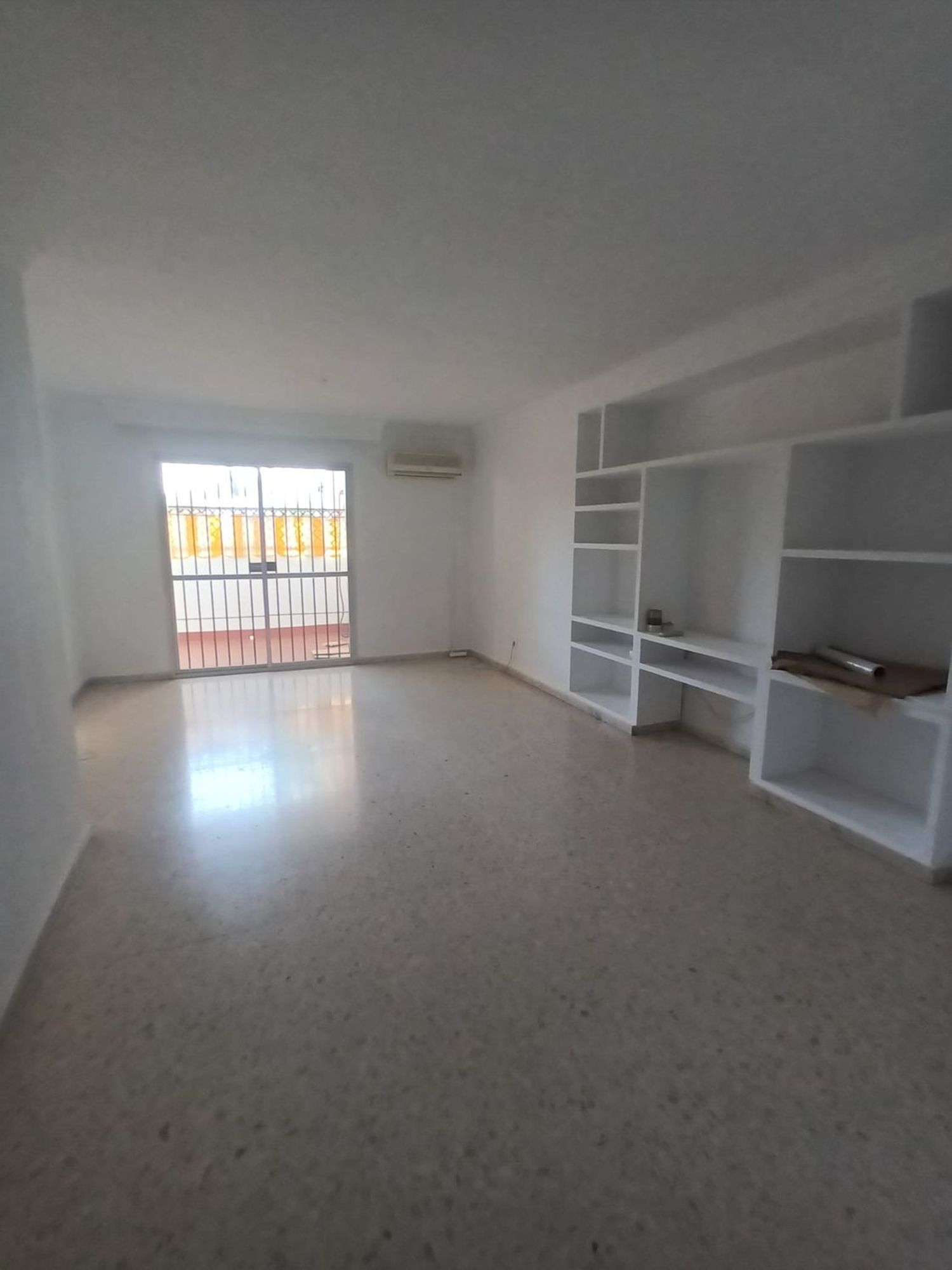 Piso en Calle Meridiana - Foto 3