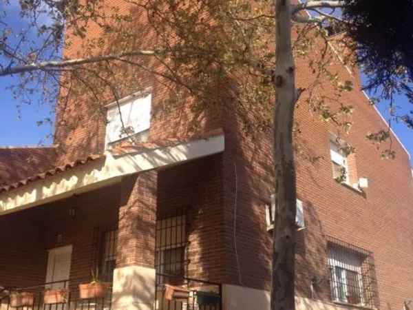 Casa o chalet independiente en Calle del Quejigo, 18, Buenavista-Valparaíso-La Legua, Buenavista-Valparaíso-La Legua - Foto 2