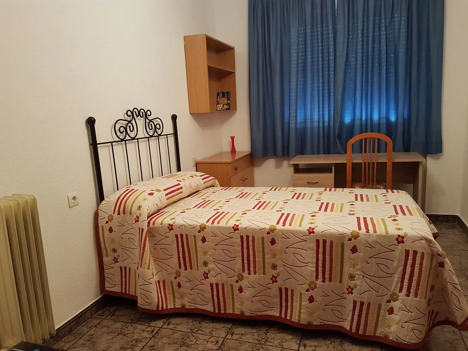 Piso en calle Tibonidas, 14 - Foto 2