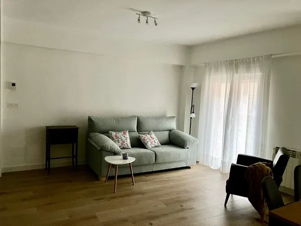 Piso en calle Pizarro, 13