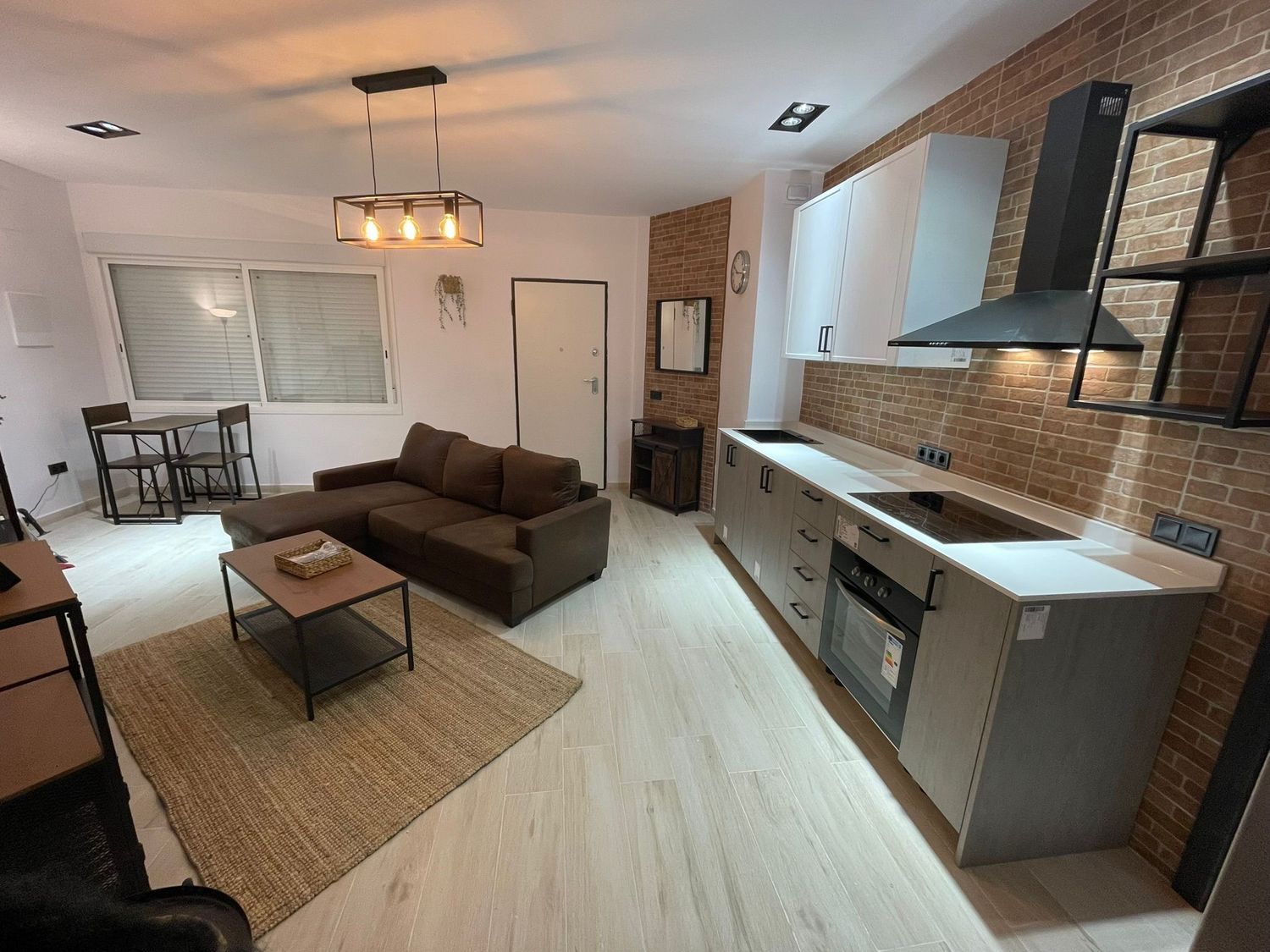 Piso en calle Zapillo, 99 - Foto 2