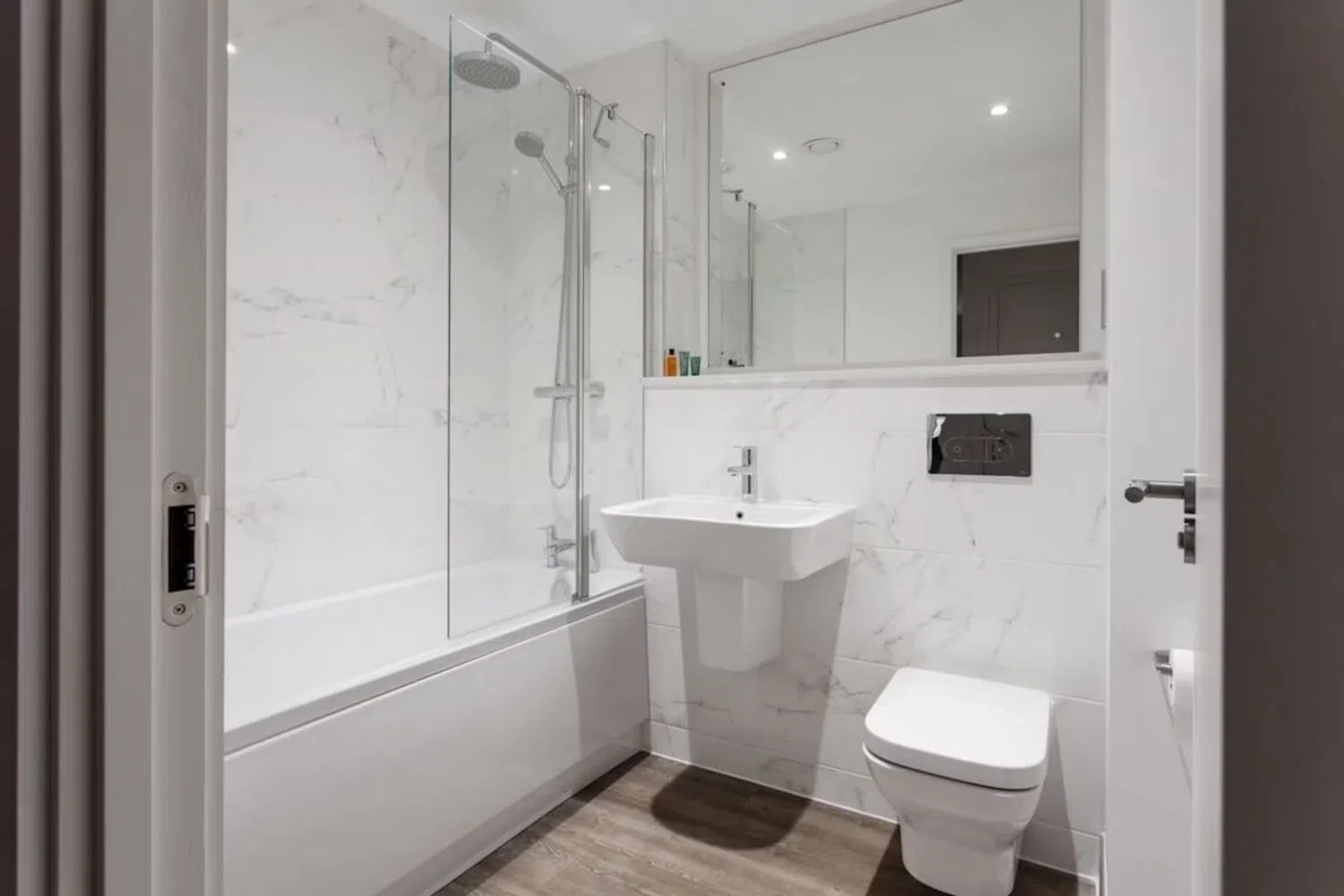Estudio en calle de Balmes, 444 - Foto 1
