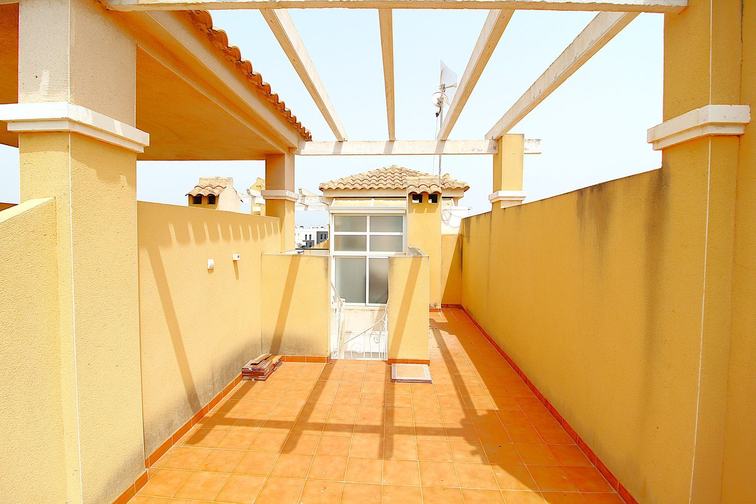 Chalet adosado en Calle Baikal, 8, Zona Lago - Los Almendros - Foto 17