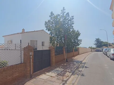 Chalet adosado en calle Almuñécar, 71