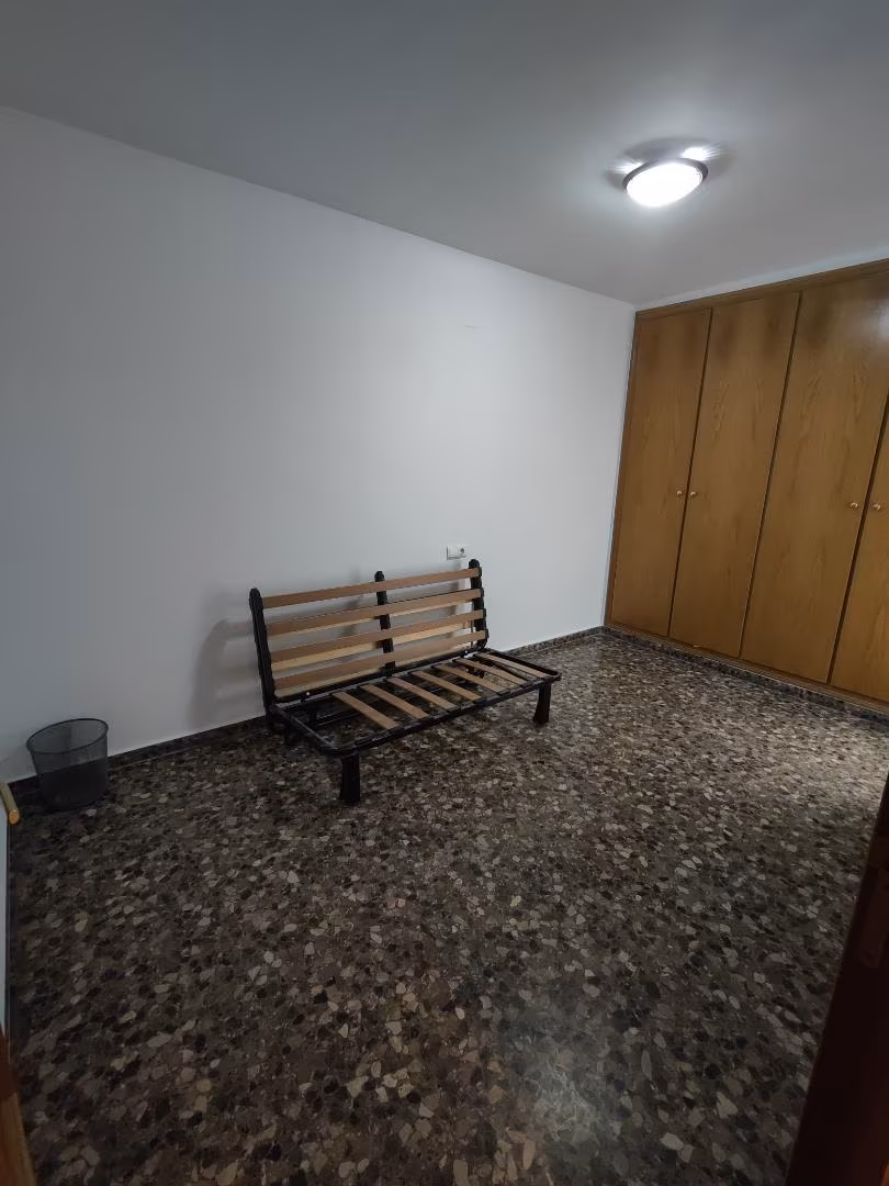 Piso en  Carrer de Vicente la Roda 9 - Foto 6