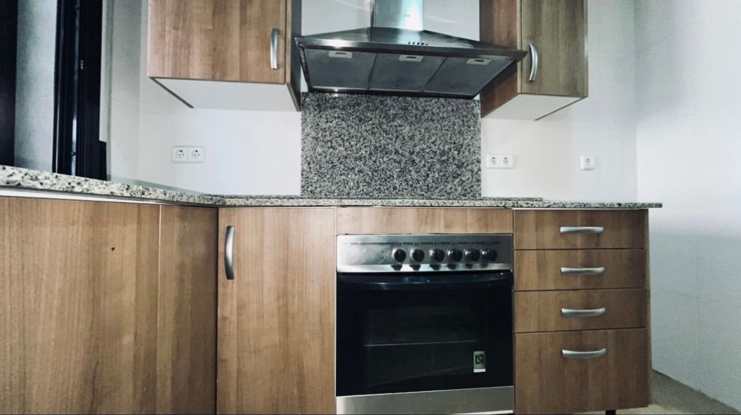 Piso en calle del Vendrell, 38 - Foto 5