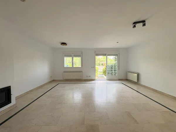 Chalet adosado en Calle de Patones, Zona Pueblo - Foto 2