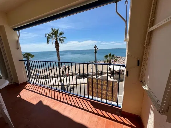 Piso en plaza Països Catalans, 17 - Foto 2