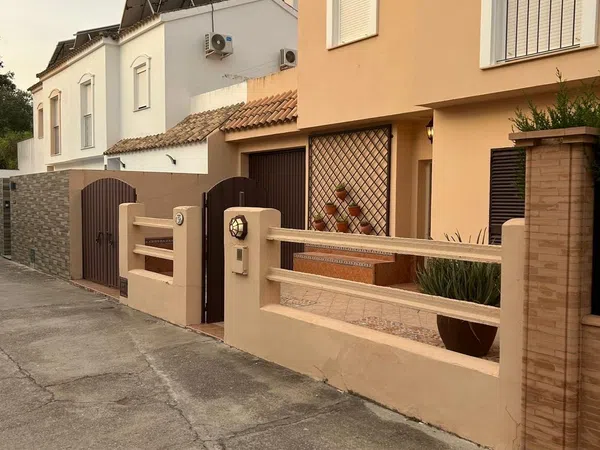 Chalet adosado en Calle los Ángeles, 3 - Foto 2
