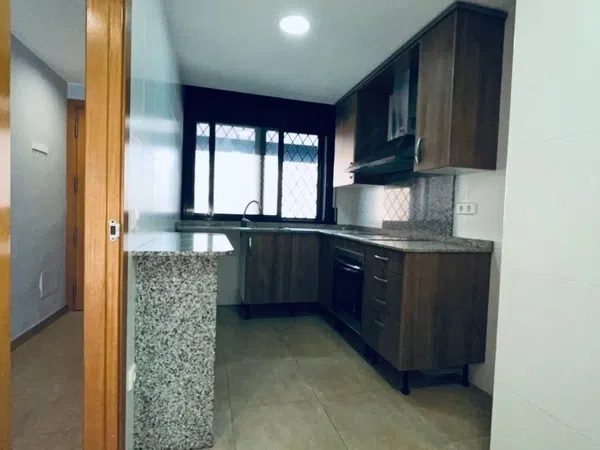 Piso en calle del Vendrell, 38 - Foto 3