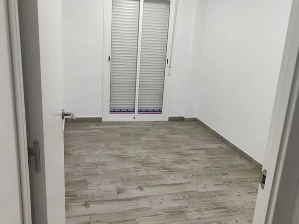 Piso en Avenida Primero de Mayo, 184 - Foto 4