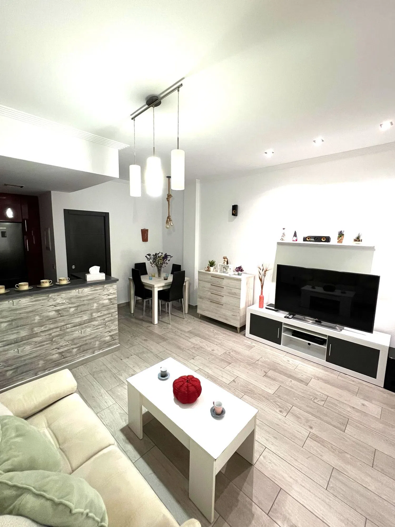 Estudio en avenida General López Domínguez, 23 - Foto 2