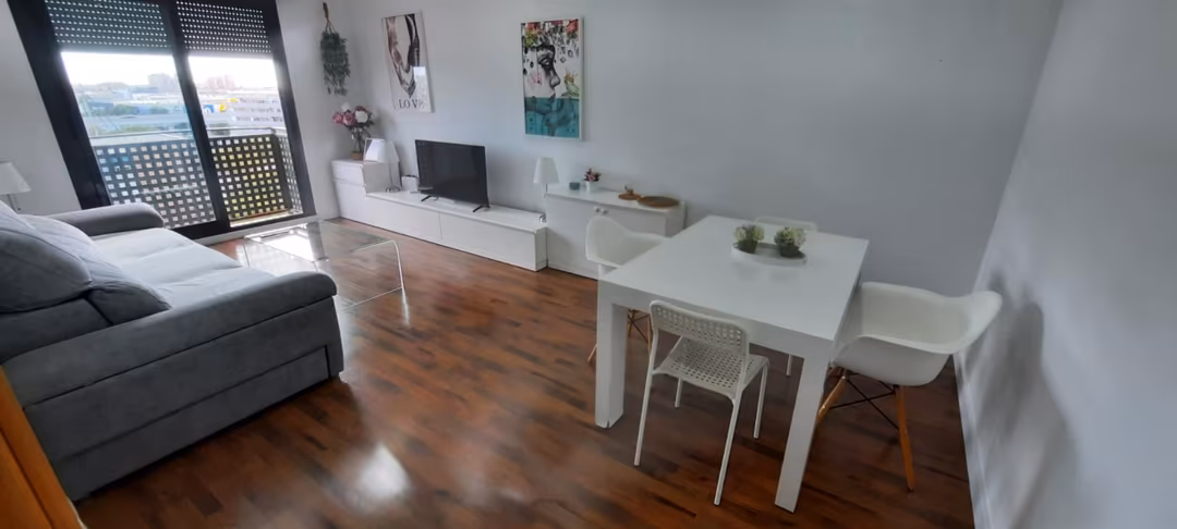 Piso en  Avenida 3 de Abril de 1979 1 - Foto 6