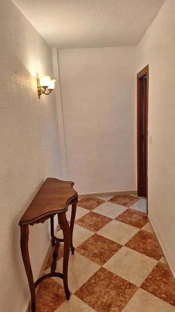 Piso en  Avenida de los Almogávares 28 - Foto 8