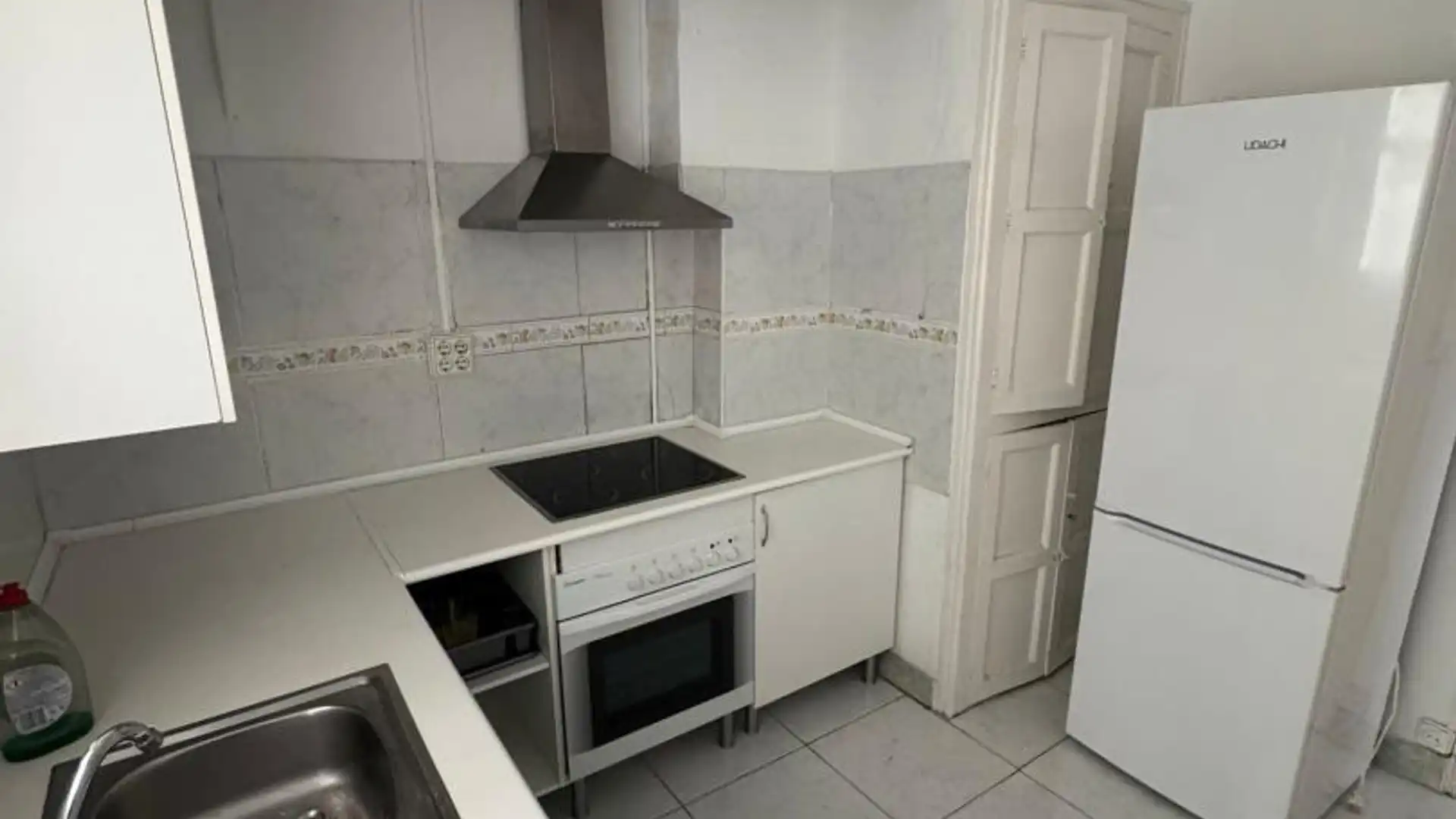 Piso en  Calle de Laguna de Rins 4 - Foto 11