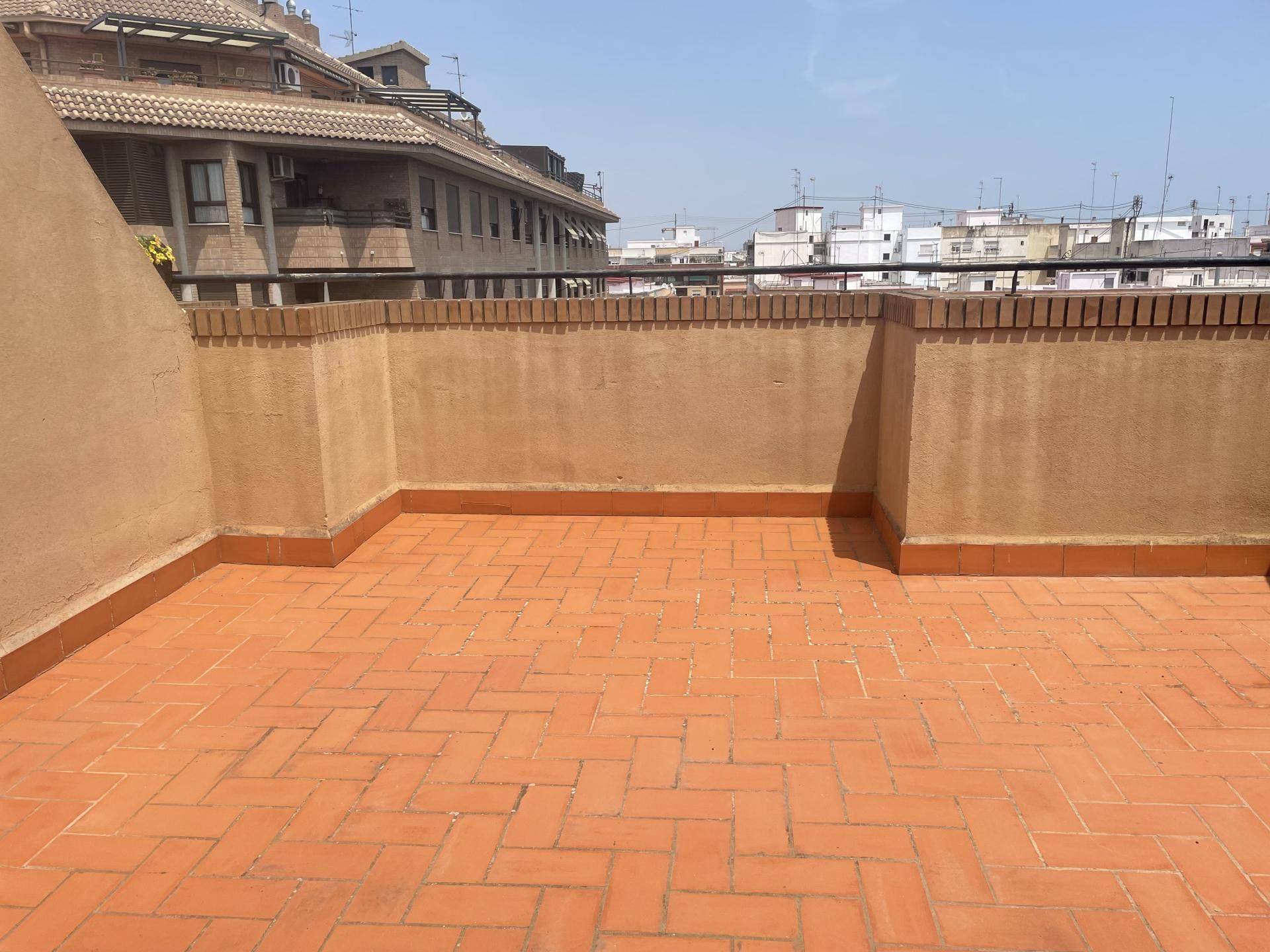 Piso en  Carrer d'Almàssera 10 - Foto 2