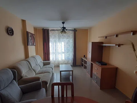 Piso en calle Brújula, 16