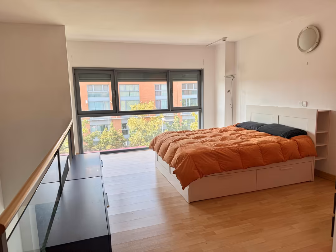 Loft en  Calle Pedrezuela 2