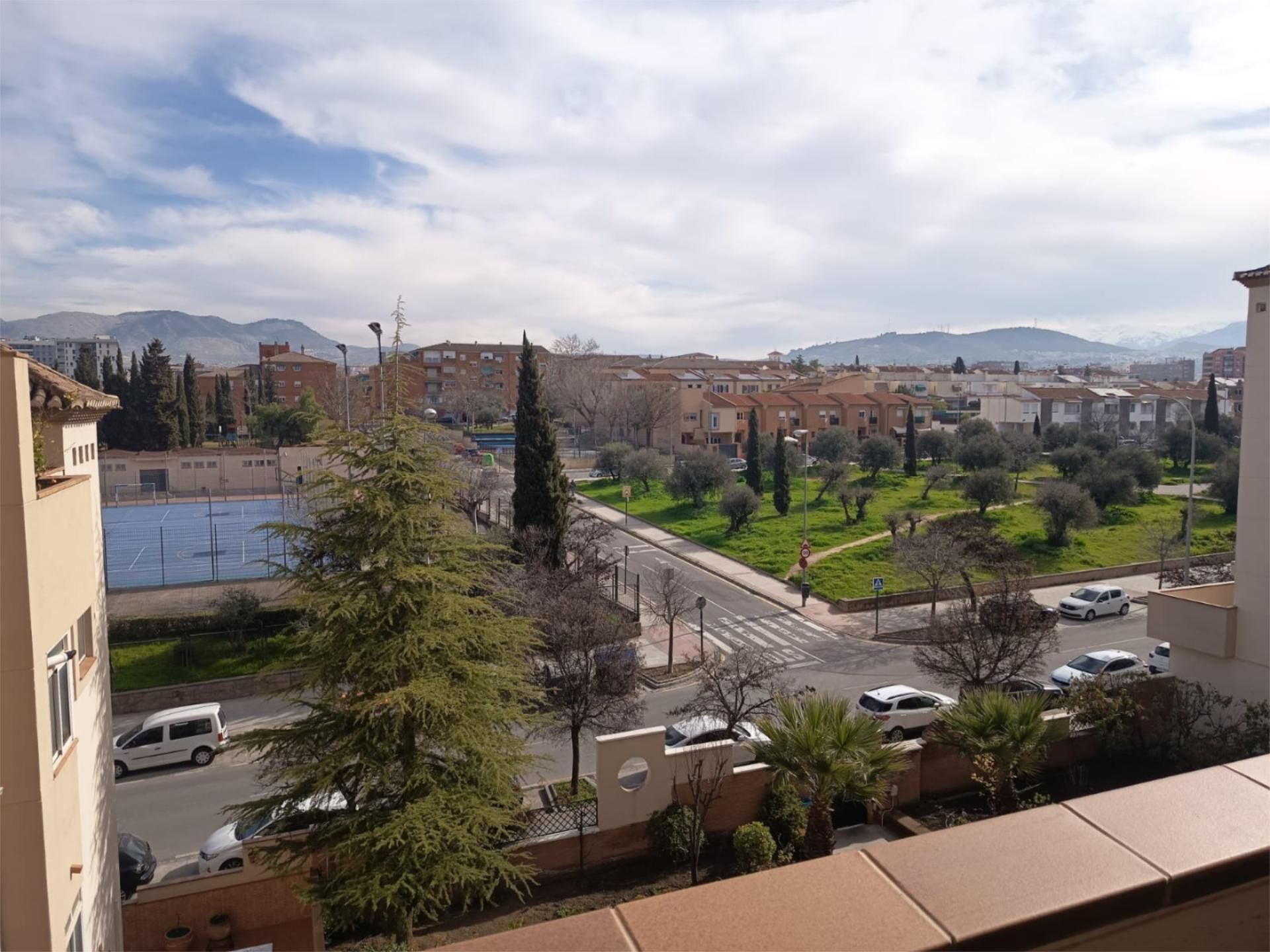 Piso en  Calle Periodista Luis Seco de Lucena 9