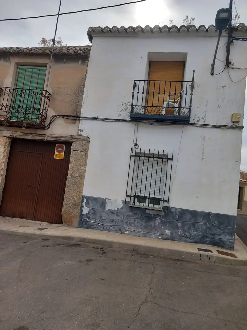 Casa adosada en  Calle Teniente Arribas 4 - Foto 3