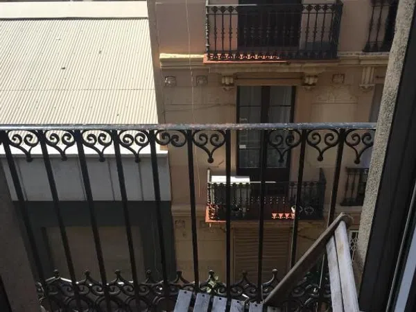 Piso en calle de Santa Tecla, 2