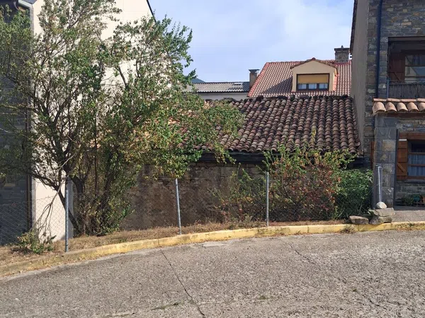 Casa o chalet independiente en Calle Valle de Tena, 28 - Foto 1