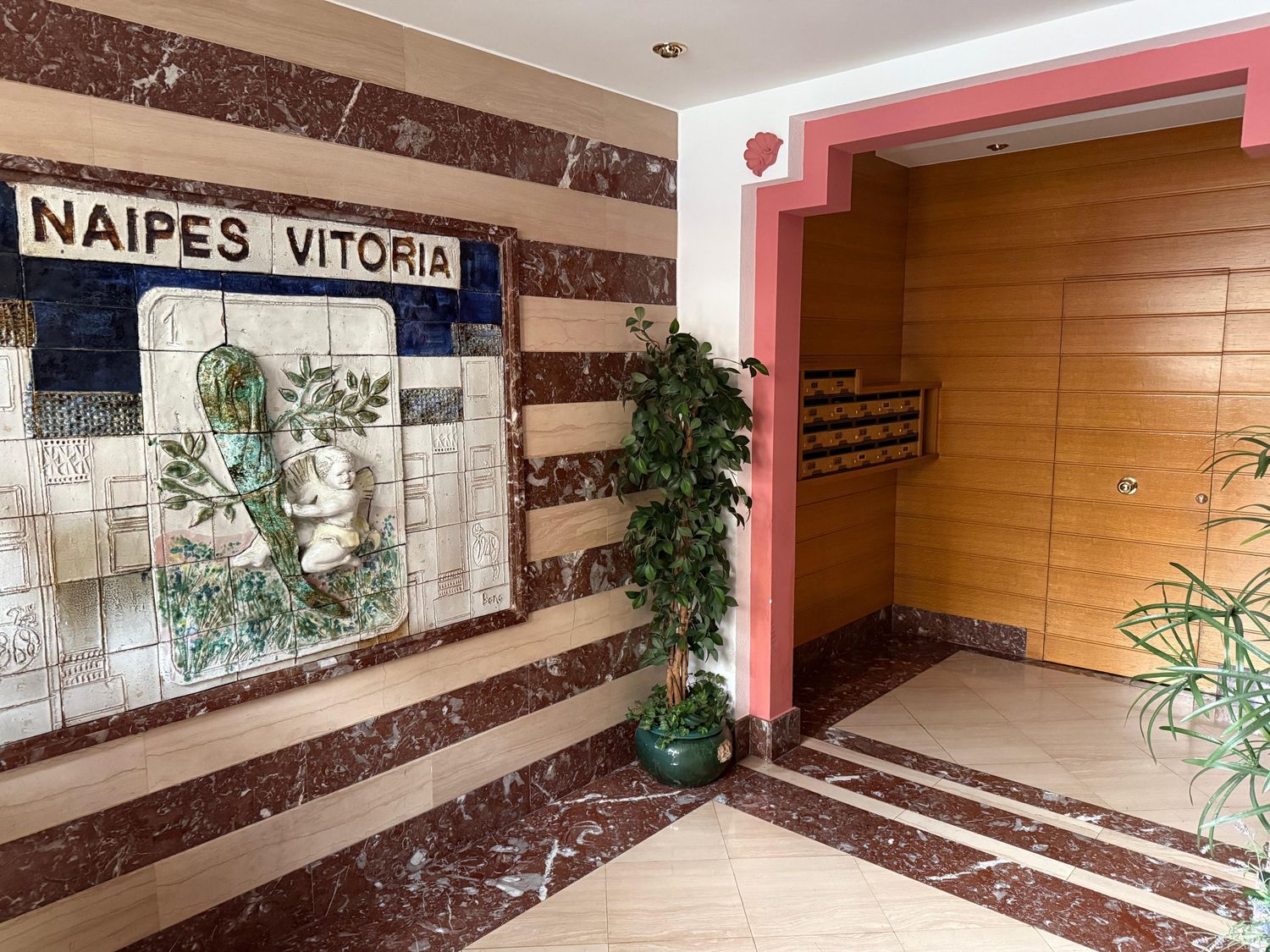 Piso en calle Heraclio Fournier, 19 - Foto 1