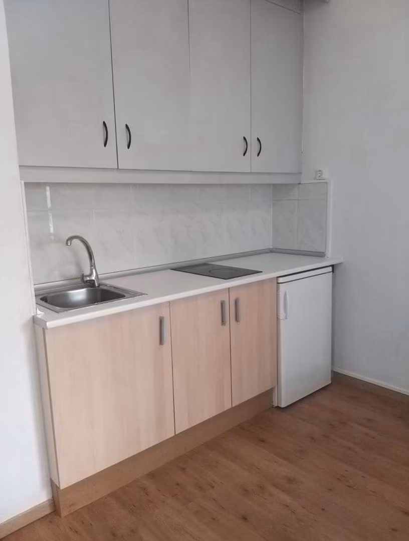 Estudio en  Carrer de Berlín 47 - Foto 8