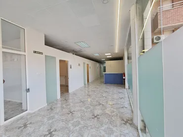 Local comercial en  Carrer Jacint Verdaguer 32 - Foto 12