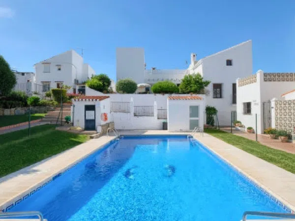 Casa independiente en Urb. puerto romano Barrio Las Lomas - Foto 17