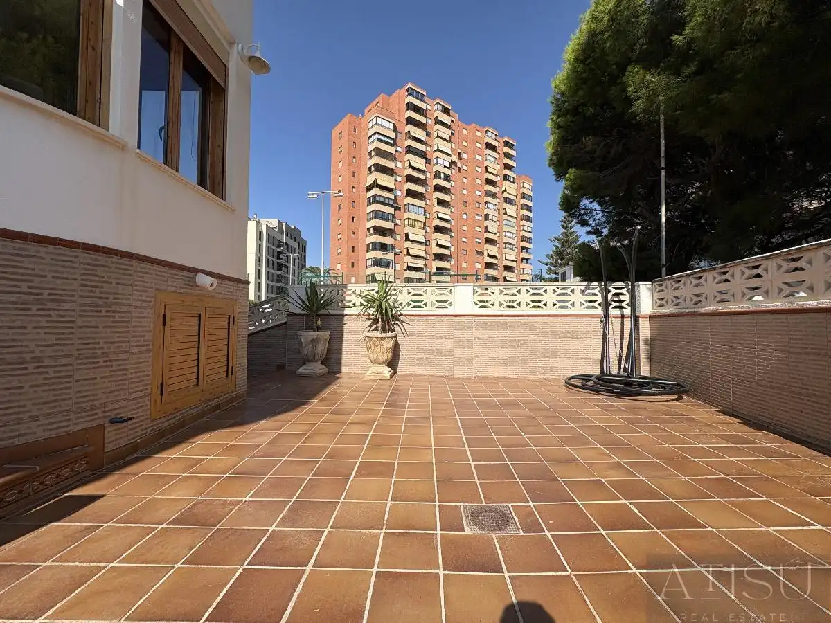 Casa adosada en  AV JAUME I EL CONQUERIDOR 134 - Foto 14