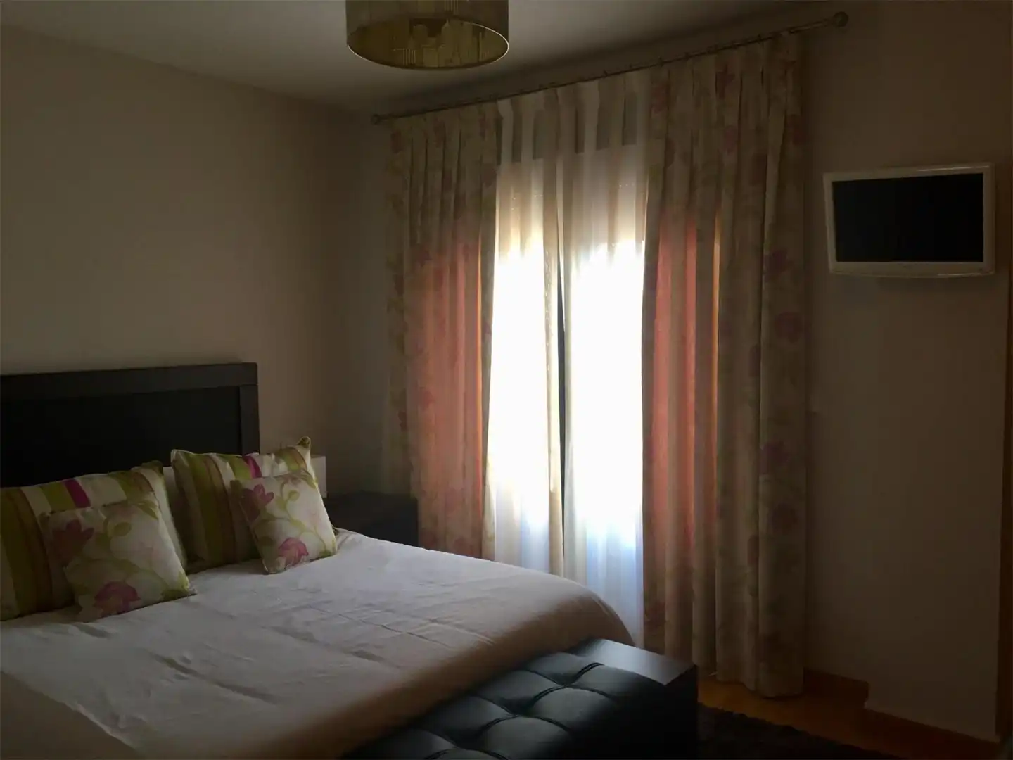 Casa adosada en  Calle de la Calandria 2 - Foto 2