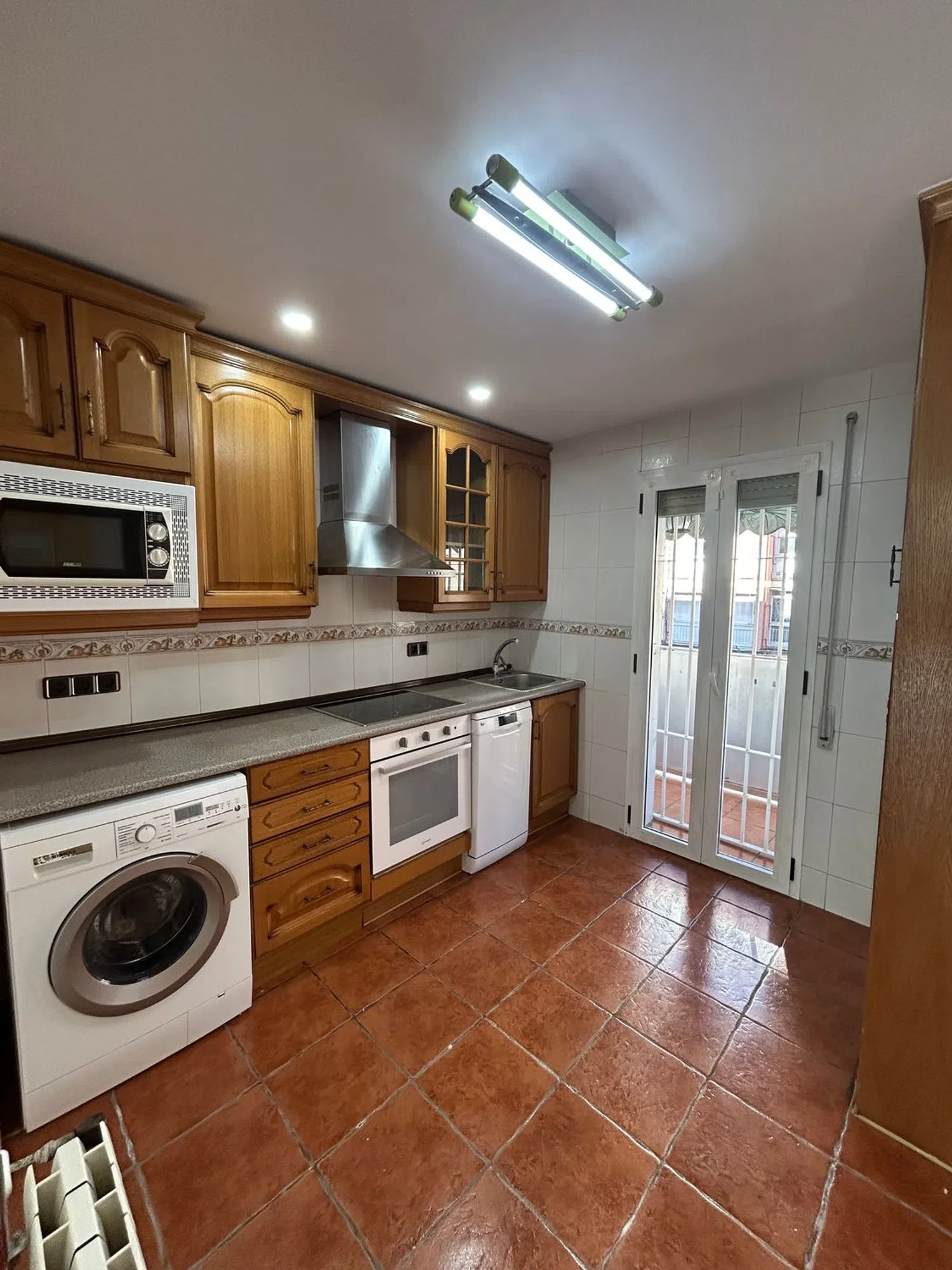 Piso en avenida del Marqués de Corbera, 57 - Foto 8