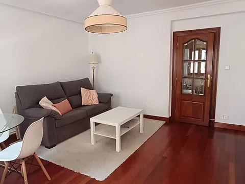 Piso en calle Augusto González Linares, 5