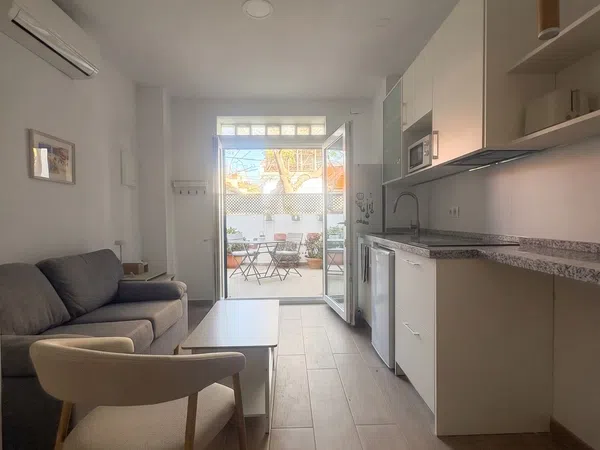 Estudio en calle Fernández Shaw, 5 - Foto 2