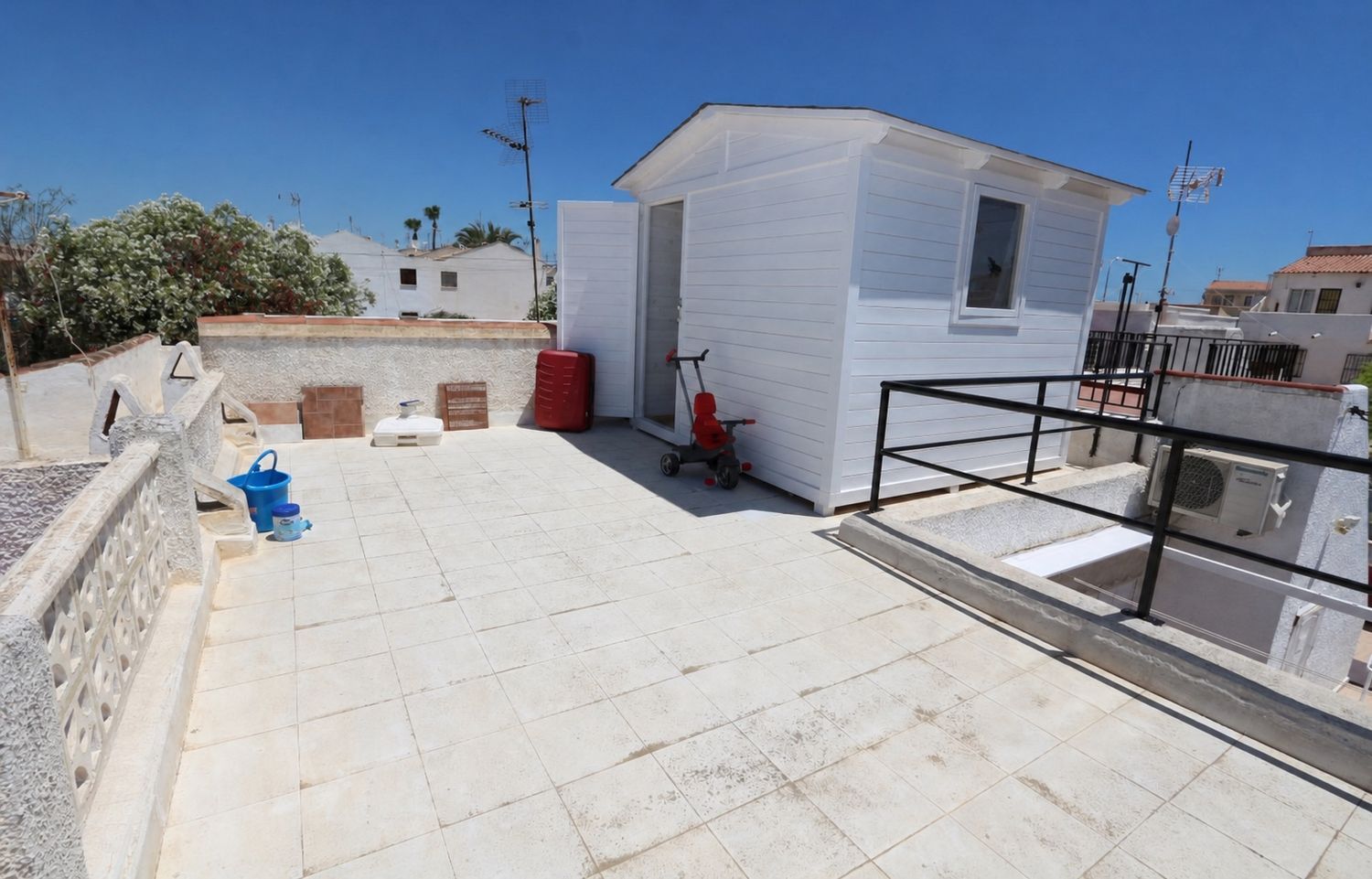 Chalet adosado en Calle Salvador Dalí, 44, La Siesta - El Salado - Torreta - Foto 2