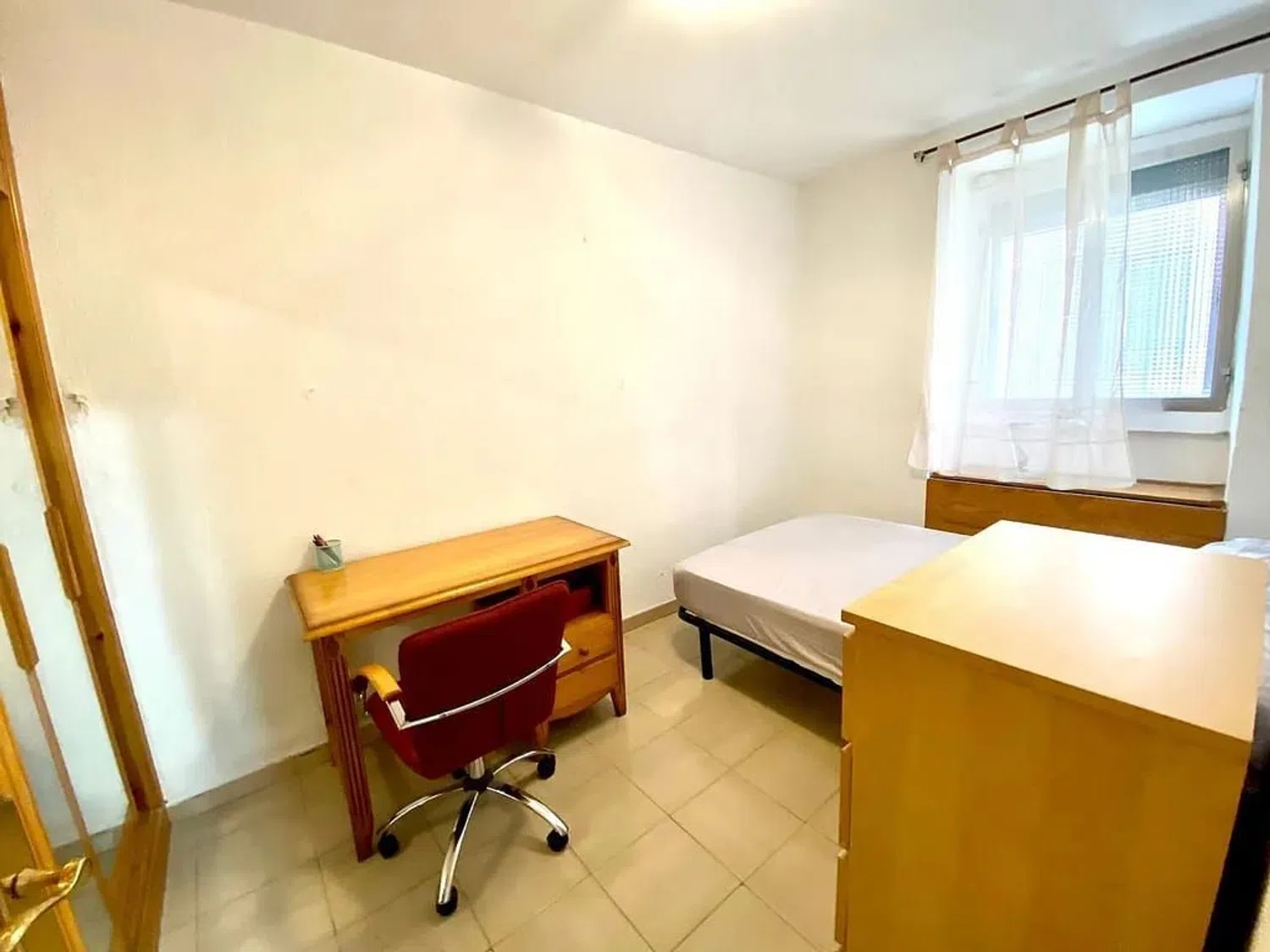 Piso en calle de Guillem Sorolla, 33 - Foto 2