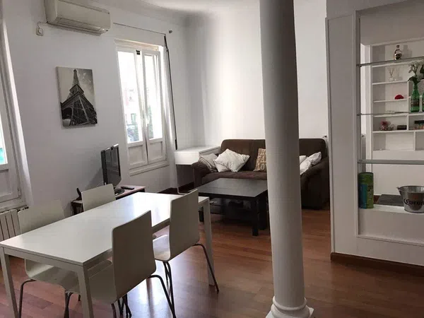 Piso en calle de Fernández de los Ríos, 92