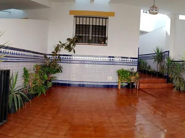 Casa o chalet independiente en Calle Adelardo Covarsí, 18 - Foto 2
