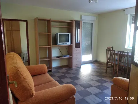 Piso en calle de Caramuel, 31