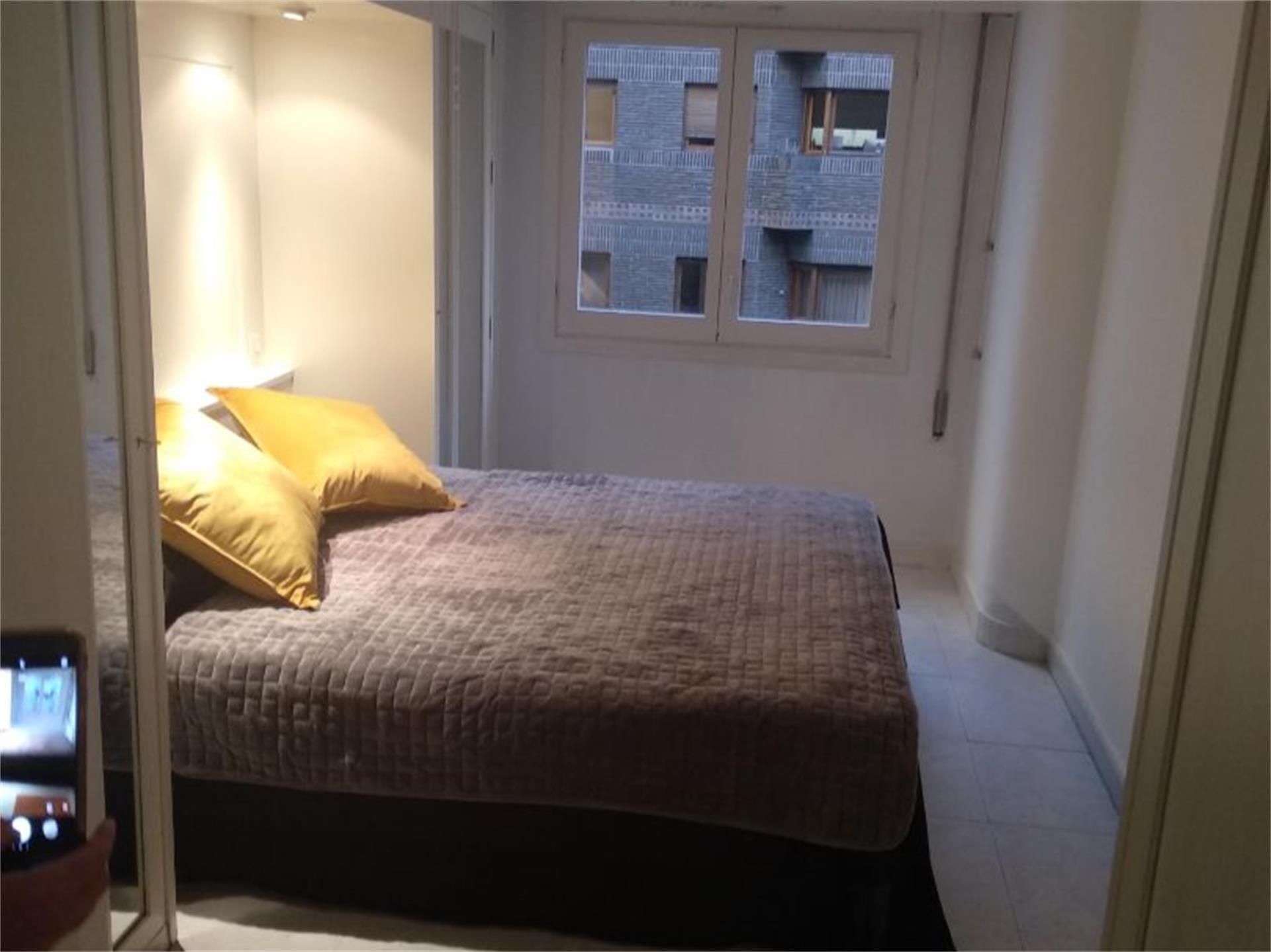 Apartamento en calle Calle de Villanueva 30 - Foto 5