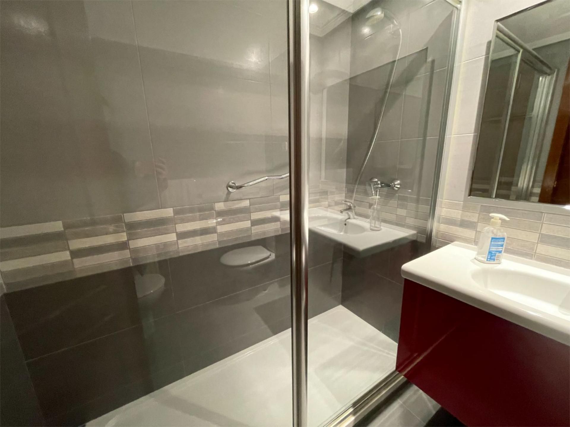 Piso en  Calle de Rafael Calvo 7 - Foto 23