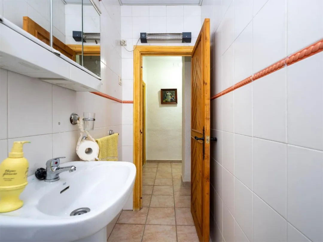 Casa adosada en  Calle Santa Herminia 37 - Foto 31