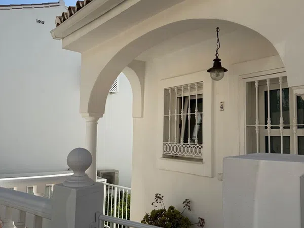 Casa de pueblo en Urbanización Pueblo Valtocado, 1 -5 - Foto 2