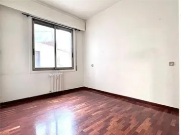 Piso en  Avenida de la Baja Navarra 2 - Foto 9