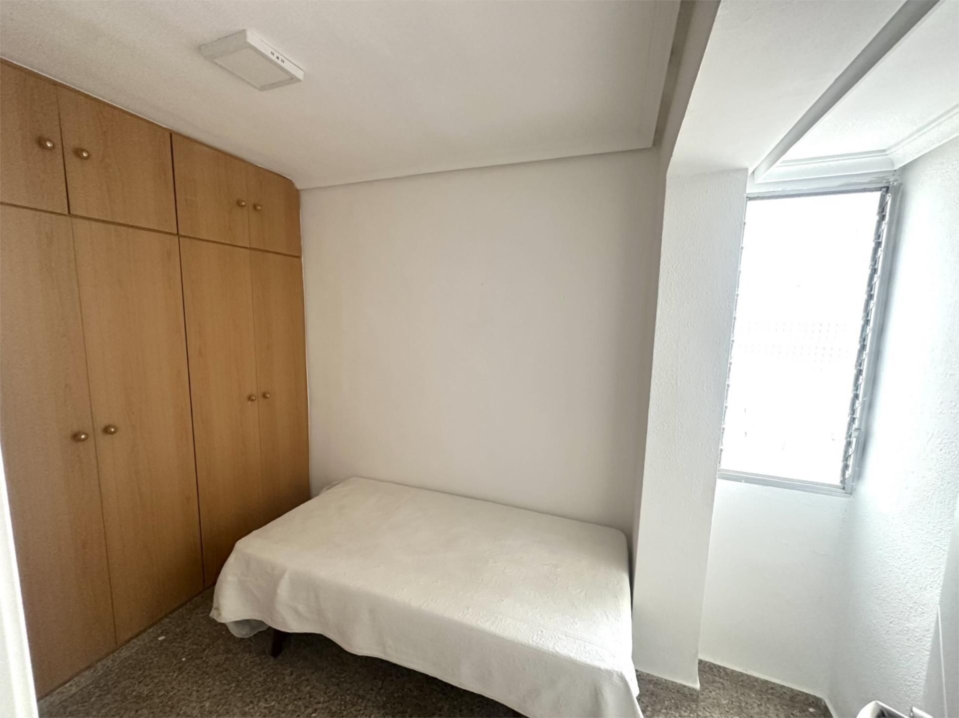 Piso en  Avinguda de la Malva-Rosa 66 - Foto 4