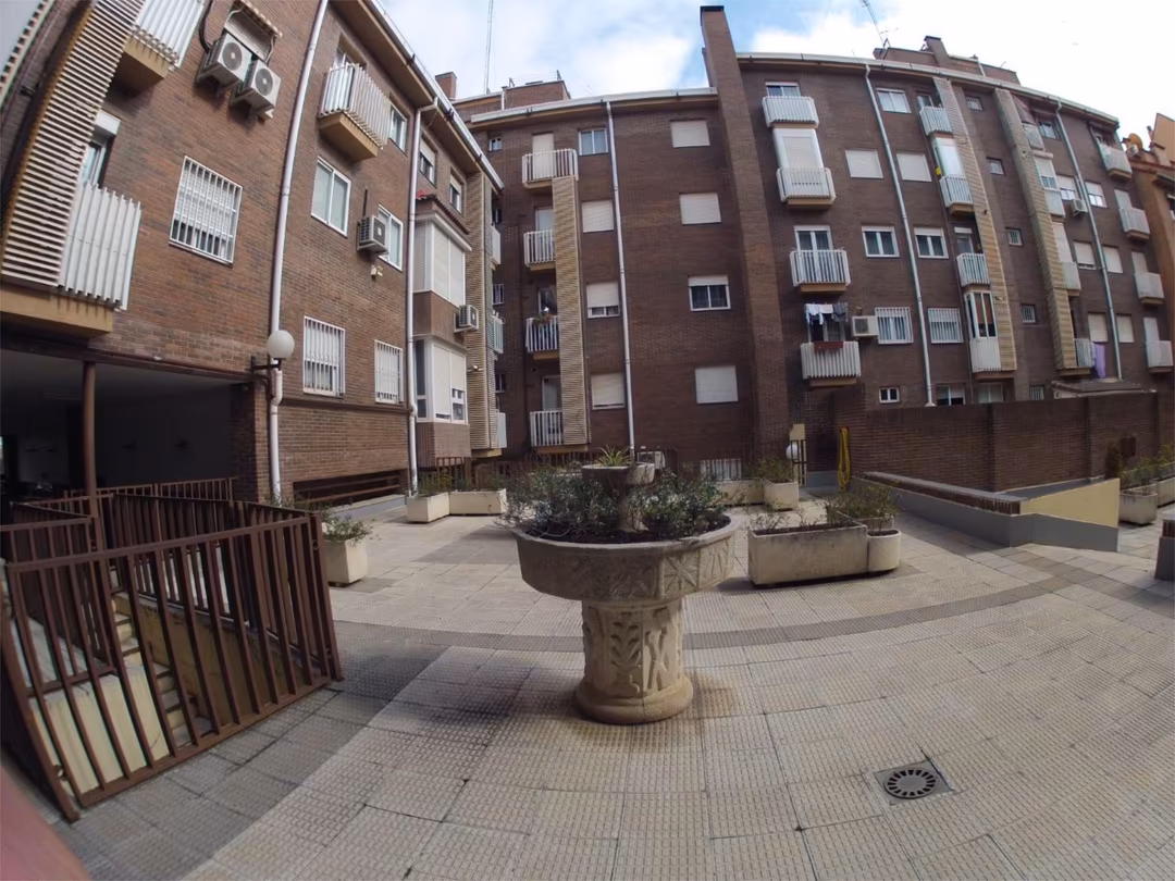 Piso en  Calle de Agustín Calvo 10 - Foto 4