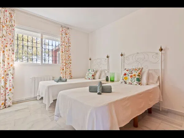 Casa o chalet independiente en Calle Acacia, 69, Green Hills - Las Cumbres de Elviria - Foto 27